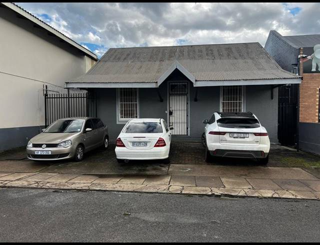 OFFICE FOR SALE IN PIETERMARITZBURG CENTRAL
